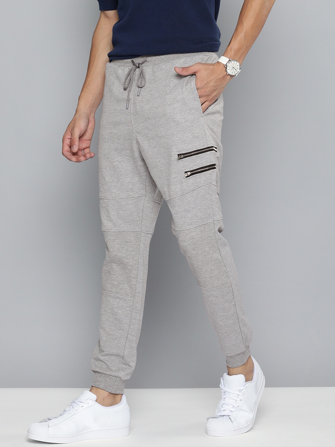 

Mast & Harbour Men Grey Solid Joggers