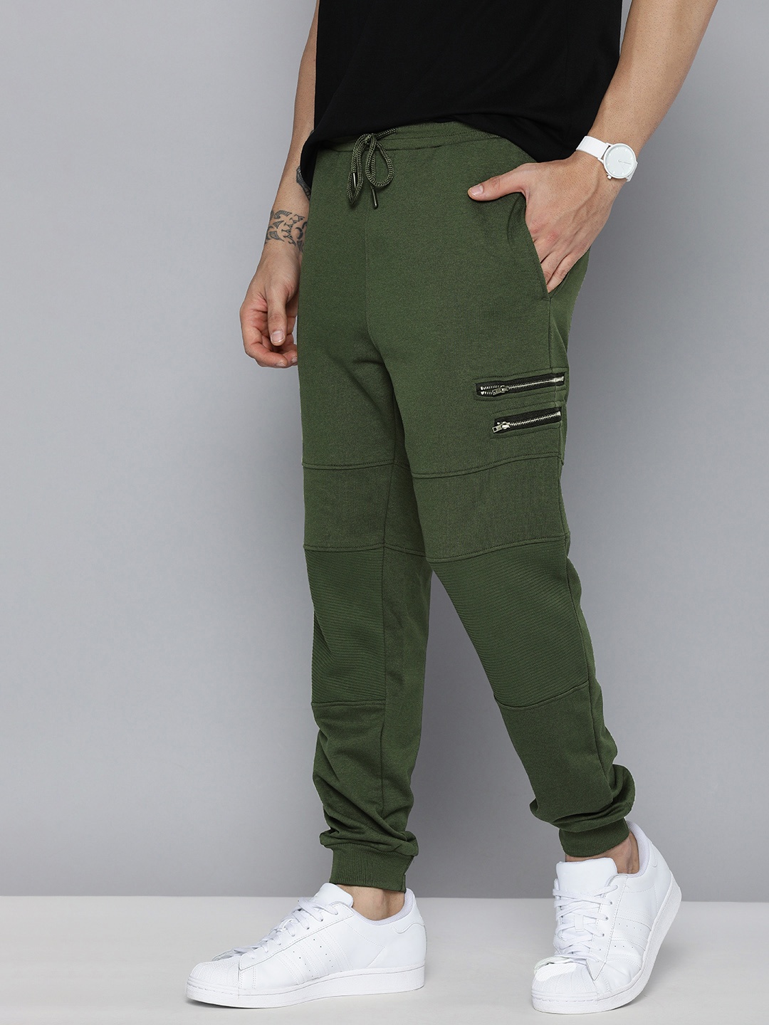 

Mast & Harbour Men Olive Green Solid Regular Fit Mid-Rise Regular Joggers