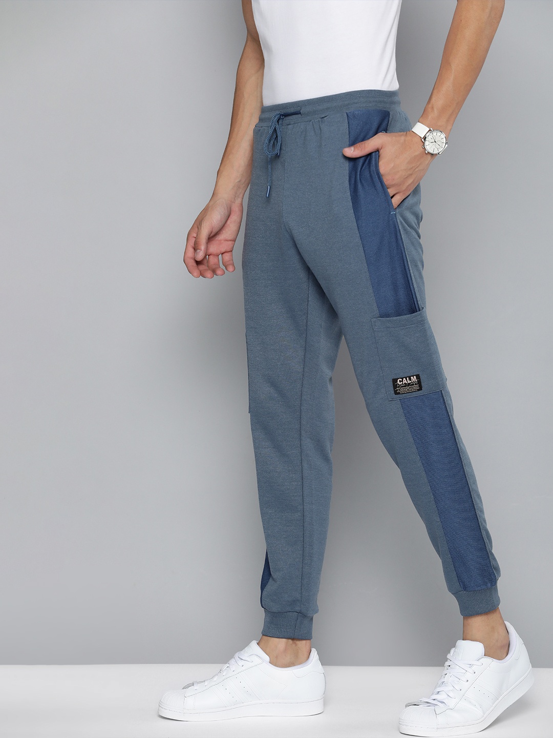 

Mast & Harbour Men Blue Solid Joggers