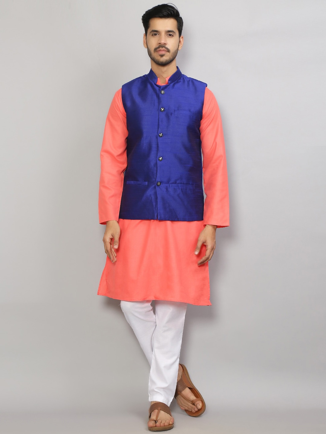 

GRACIT Men Peach-Coloured Kurta with Pyjamas & Nehru Jacket