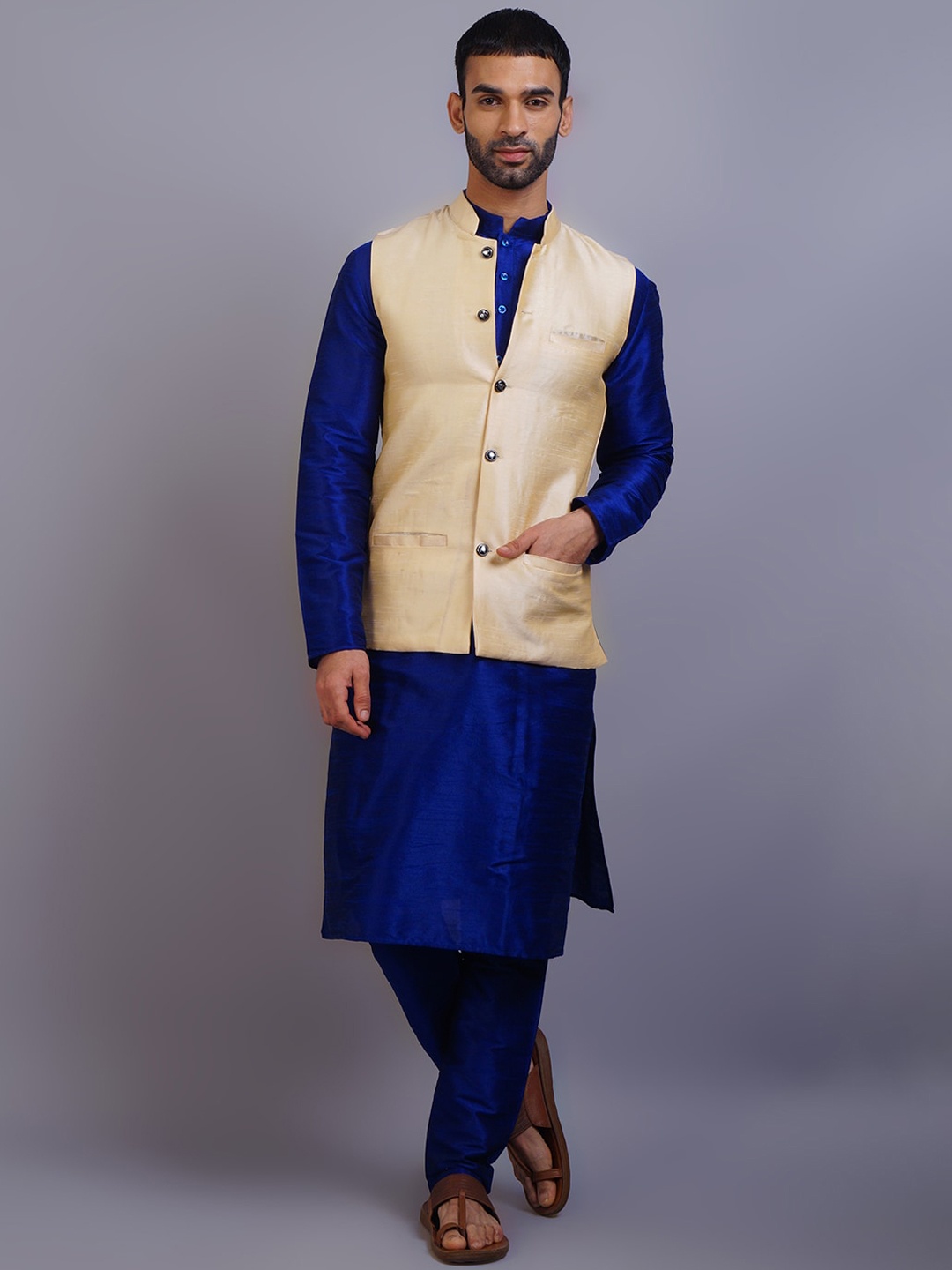 

GRACIT Men Blue & Beige Dupion Silk Kurta with Pyjamas & Nehru Jacket