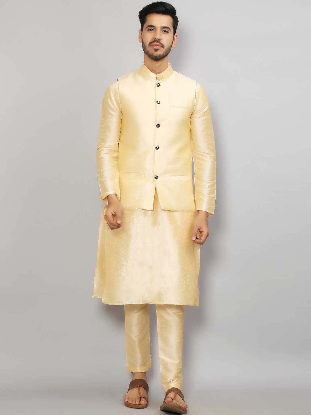 

GRACIT Men Beige Dupion Silk Kurta Pyjama Set With Nehru Jacket