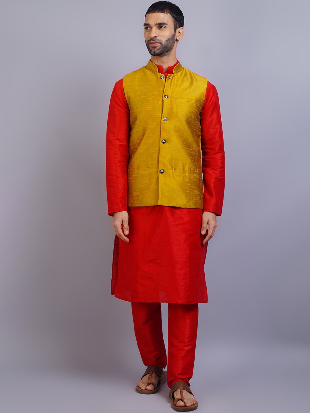 

GRACIT Men Red & Gold Dupion Silk Kurta with Pyjamas & Nehru Jacket