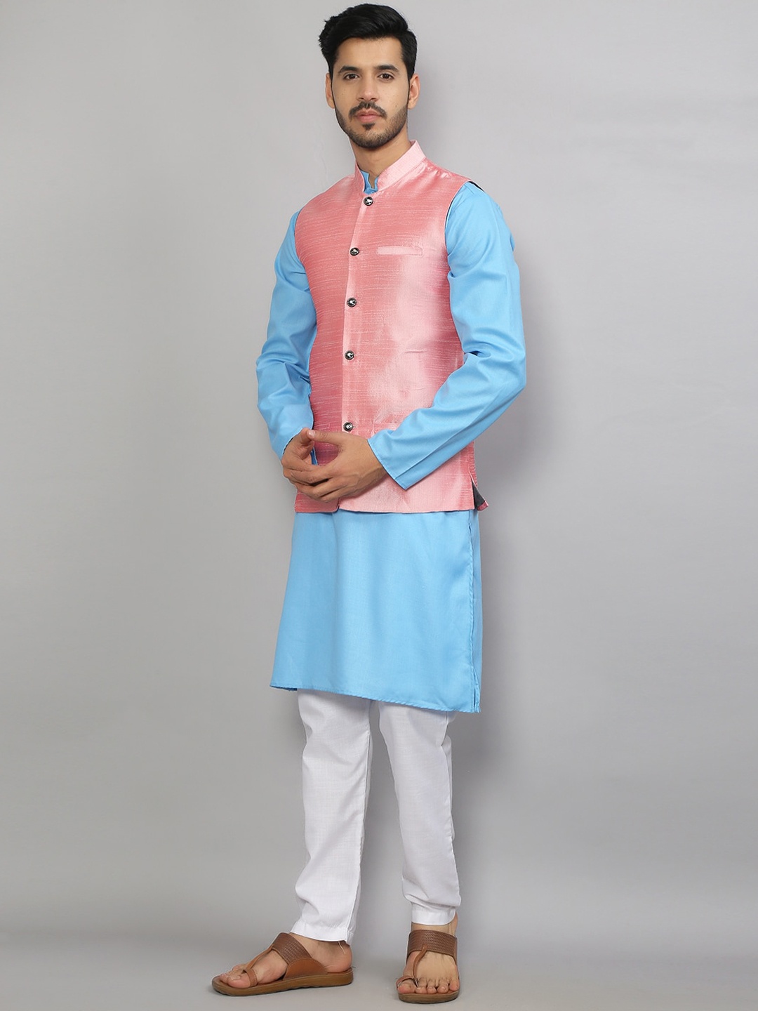 

GRACIT Men Blue & Pink Kurta with Pyjamas & Nehru Jacket