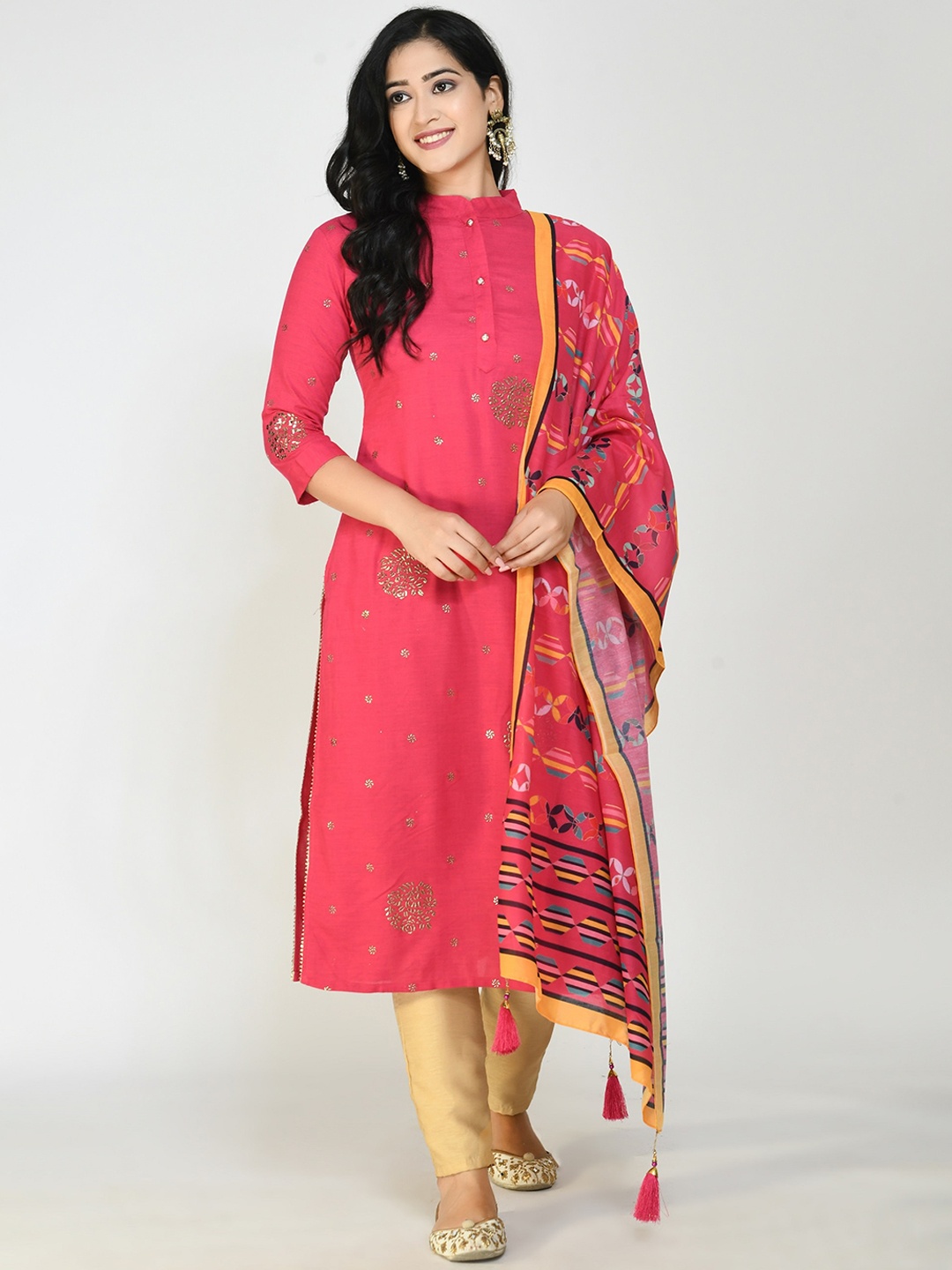 

Altiven Women Pink Ethnic Motifs Printed Kurta