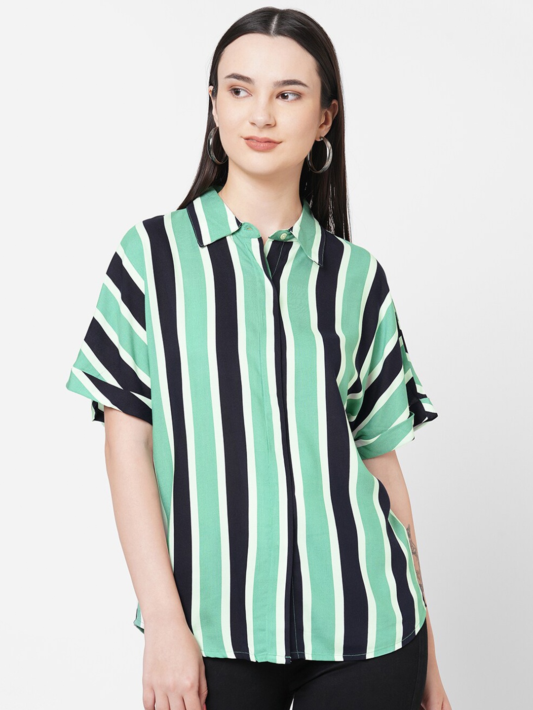 

109F Women Black & Green Standard Striped Casual Shirt