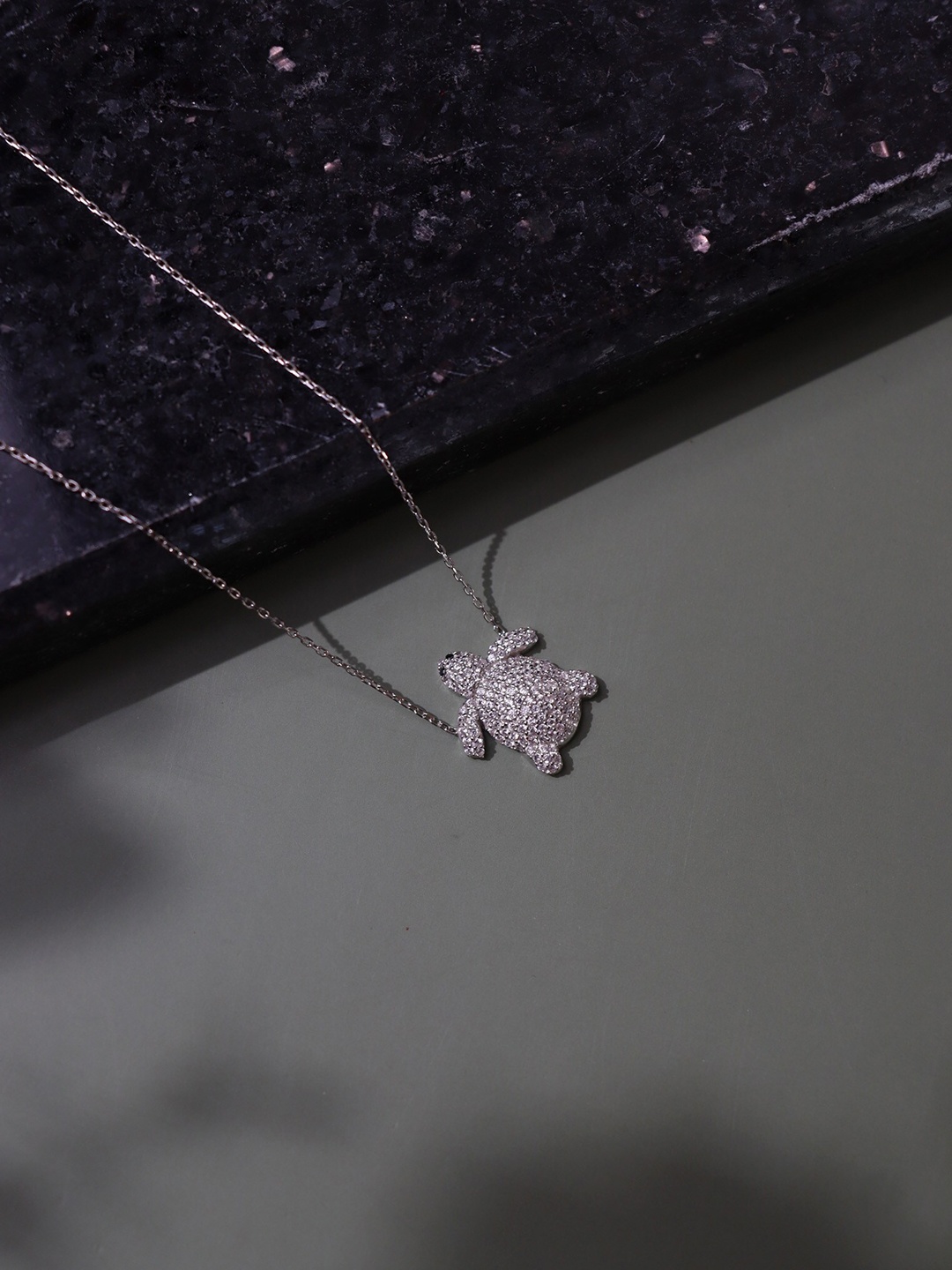 

CURIO COTTAGE Silver-Plated & White Cubic Zirconia Studded Turtle Silver Chain