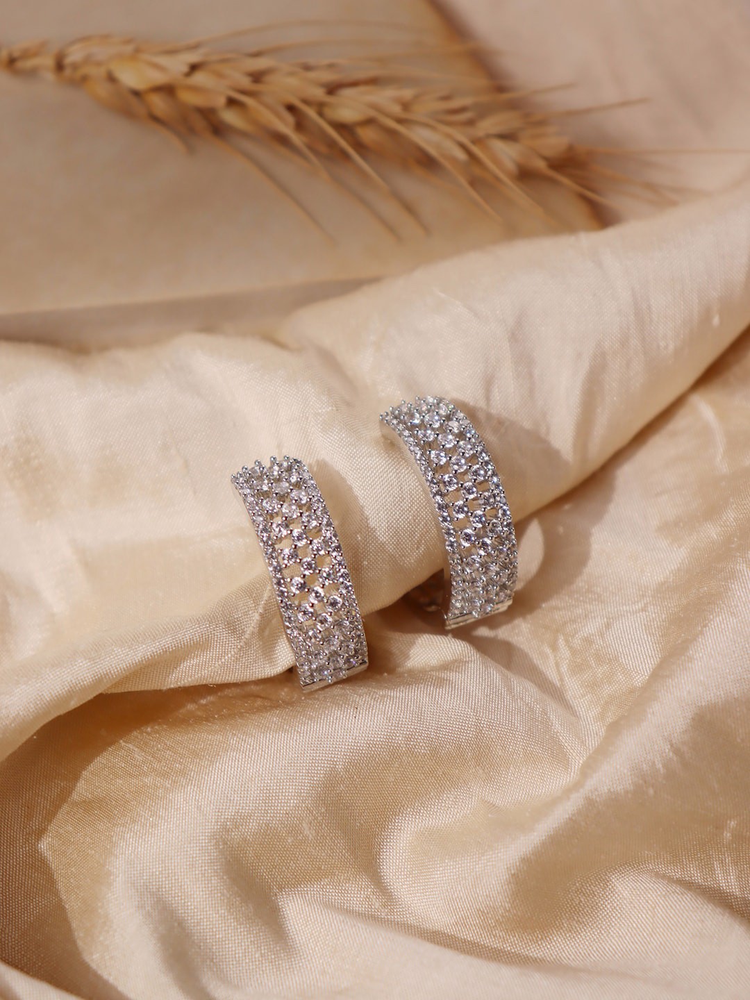 

CURIO COTTAGE Rhodium-Plated Rose Gold Contemporary Half Hoop Earrings