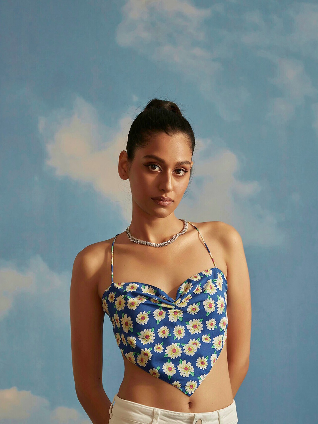 

THE CLOTHING FACTORY Women Blue & White Floral Print Halter Neck Cami Top