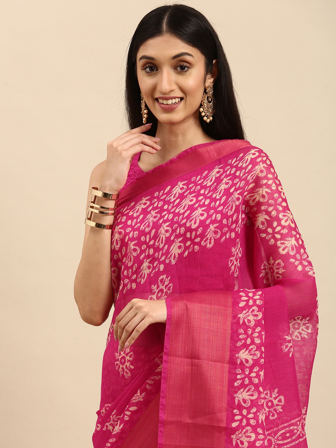 

Anouk Magenta Pink & Peach-Coloured Ethnic Motifs Saree