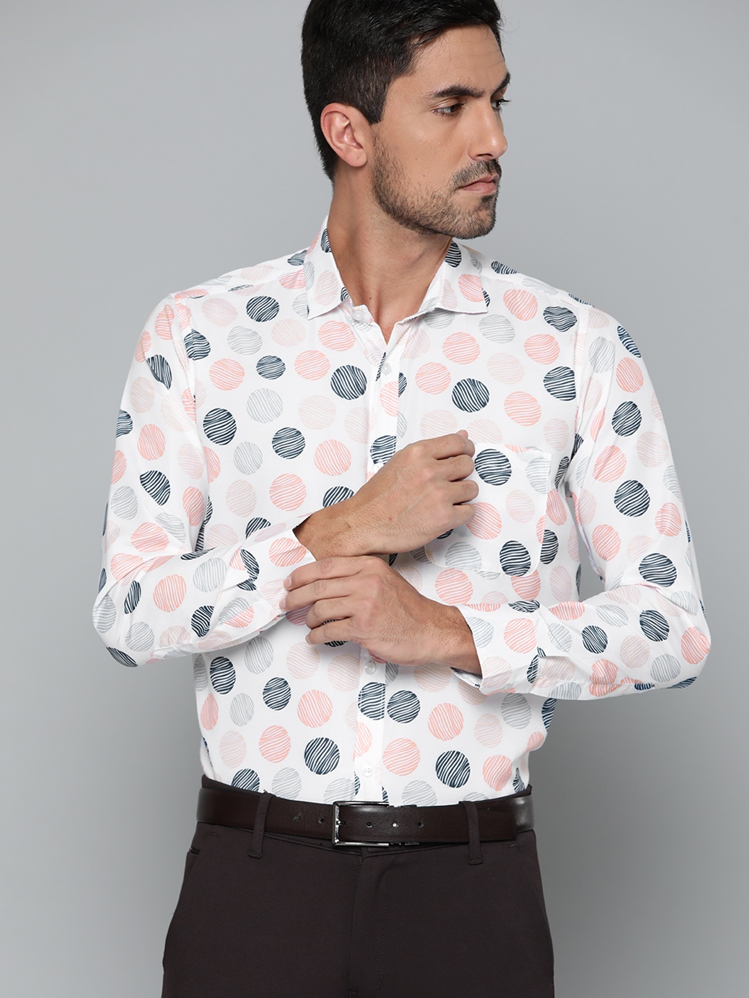 

DENNISON Men White Geometric Printed Smart Slim Fit Formal Shirt