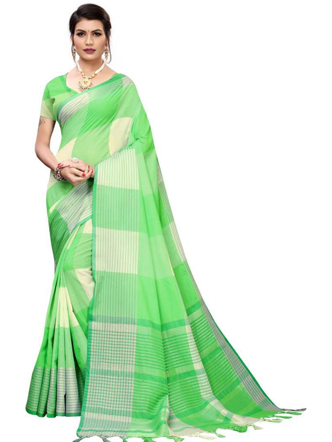 

Florence Green & Cream-Coloured Checked Silk Blend Saree