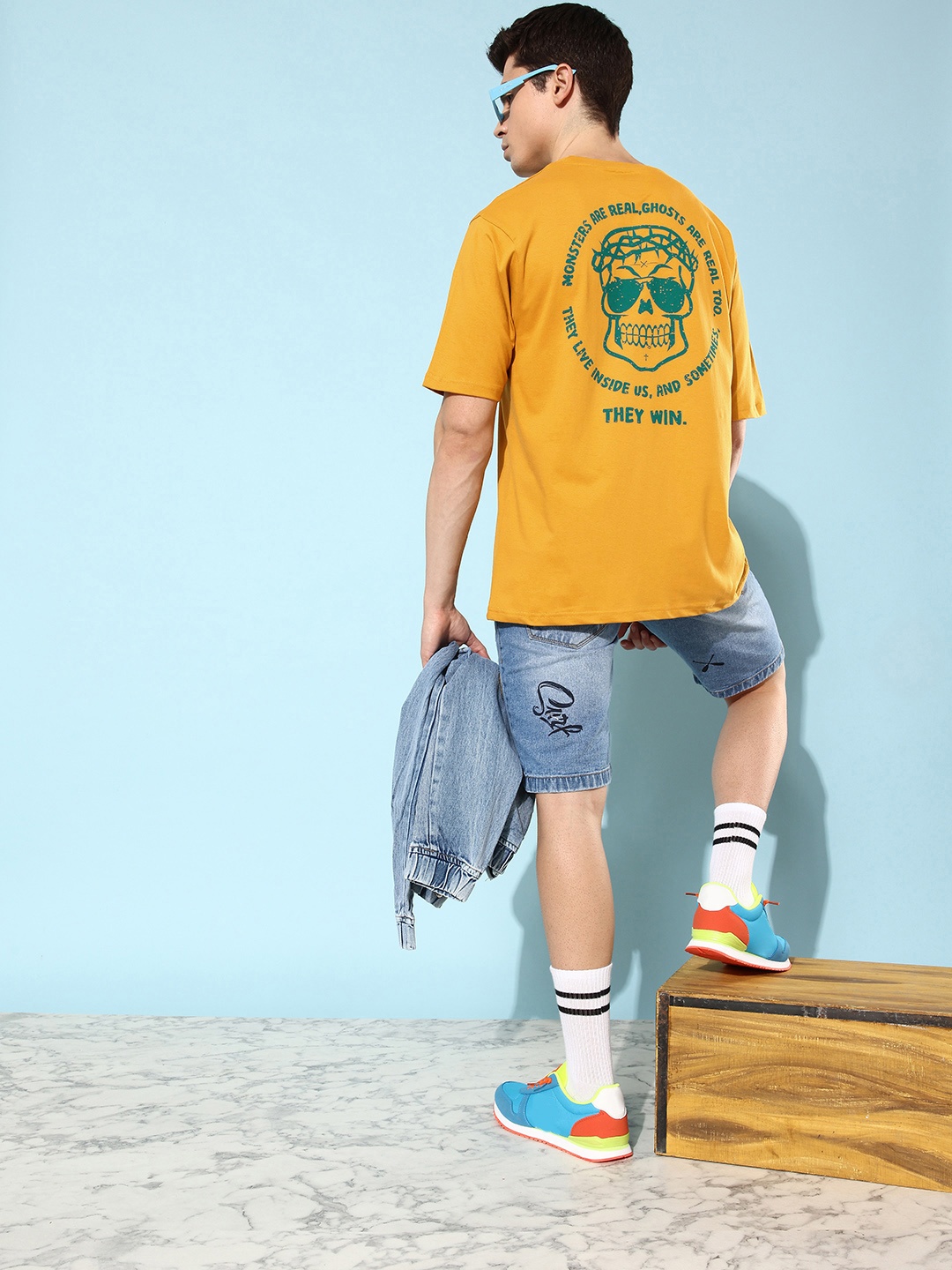 

Difference of Opinion Men Yellow & Green Printed Pure Cotton Loose T-shirt