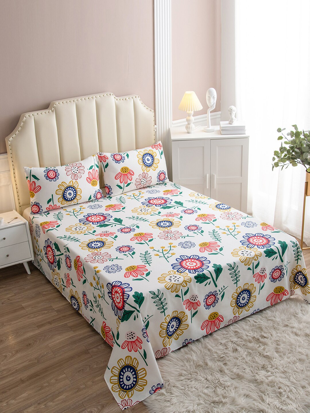 

JC HOME Cream-Coloured & Red Floral 200 TC King Bedsheet with 2 Pillow Covers