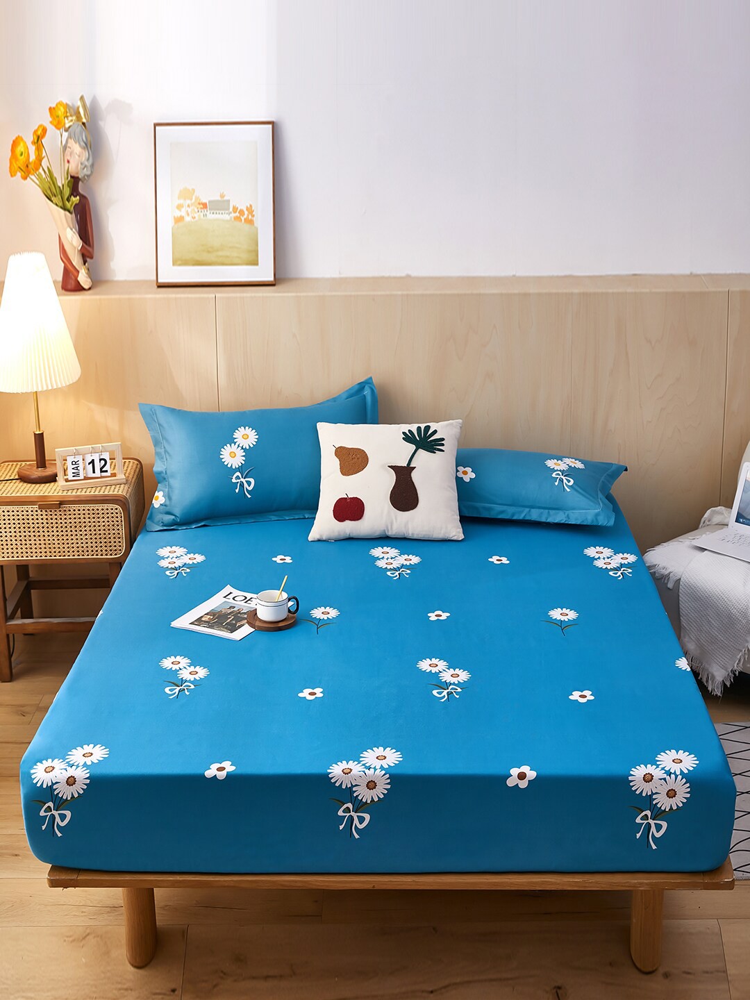 JC Collection Blue & White Floral King Bedsheet with 2 Pillow Covers
