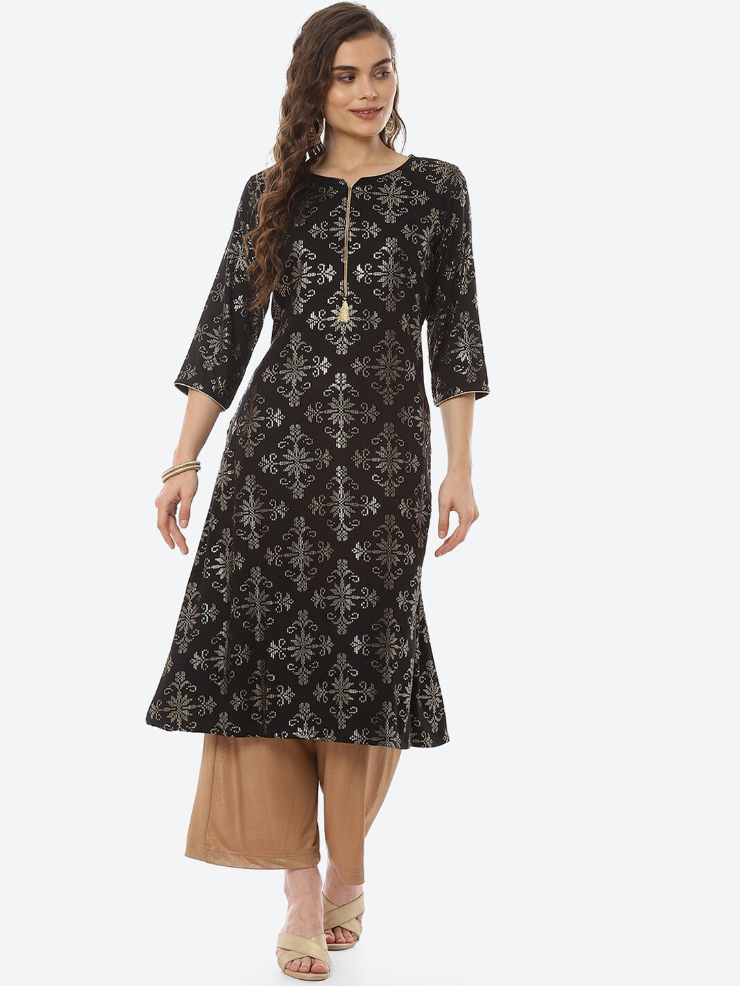 

Rangriti Women Black & White Printed Kurta