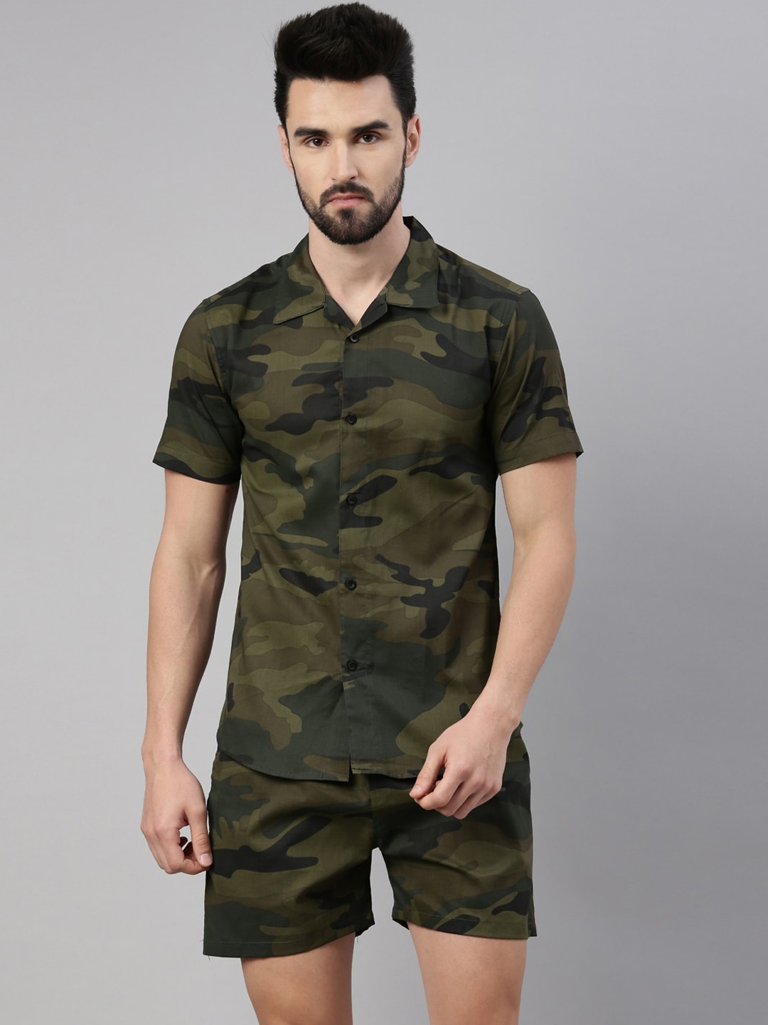 

TRUNDZ Men Black & Green Camouflage Printed Shorts Night suit