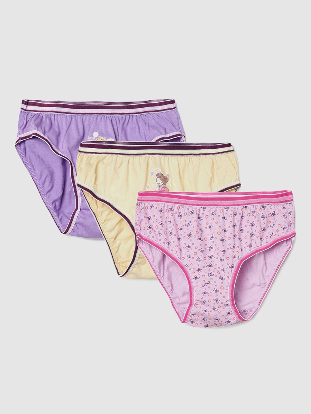

max Girls Pack Of 3 Multi-Colored Printed Cotton Basic Briefs