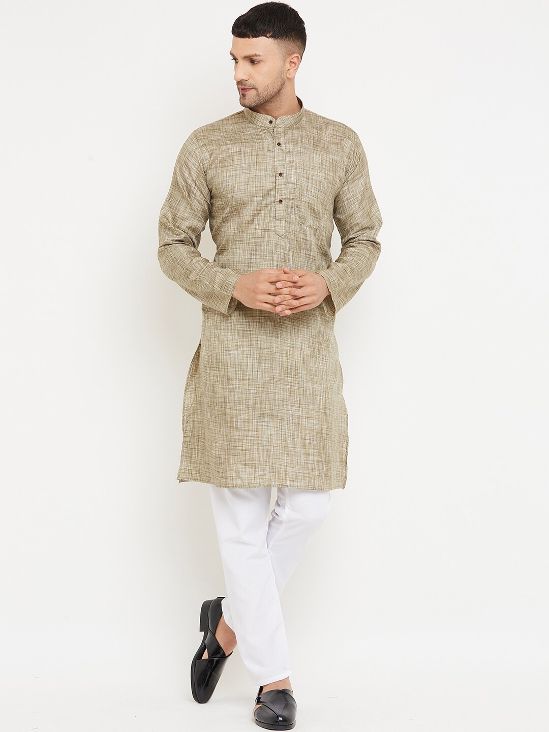 

Armaan Ethnic Men Green Kurta with Pyjamas