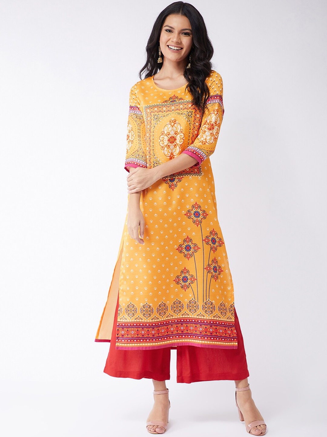 

Pannkh Women Yellow Embroidered Thread Work Kurta