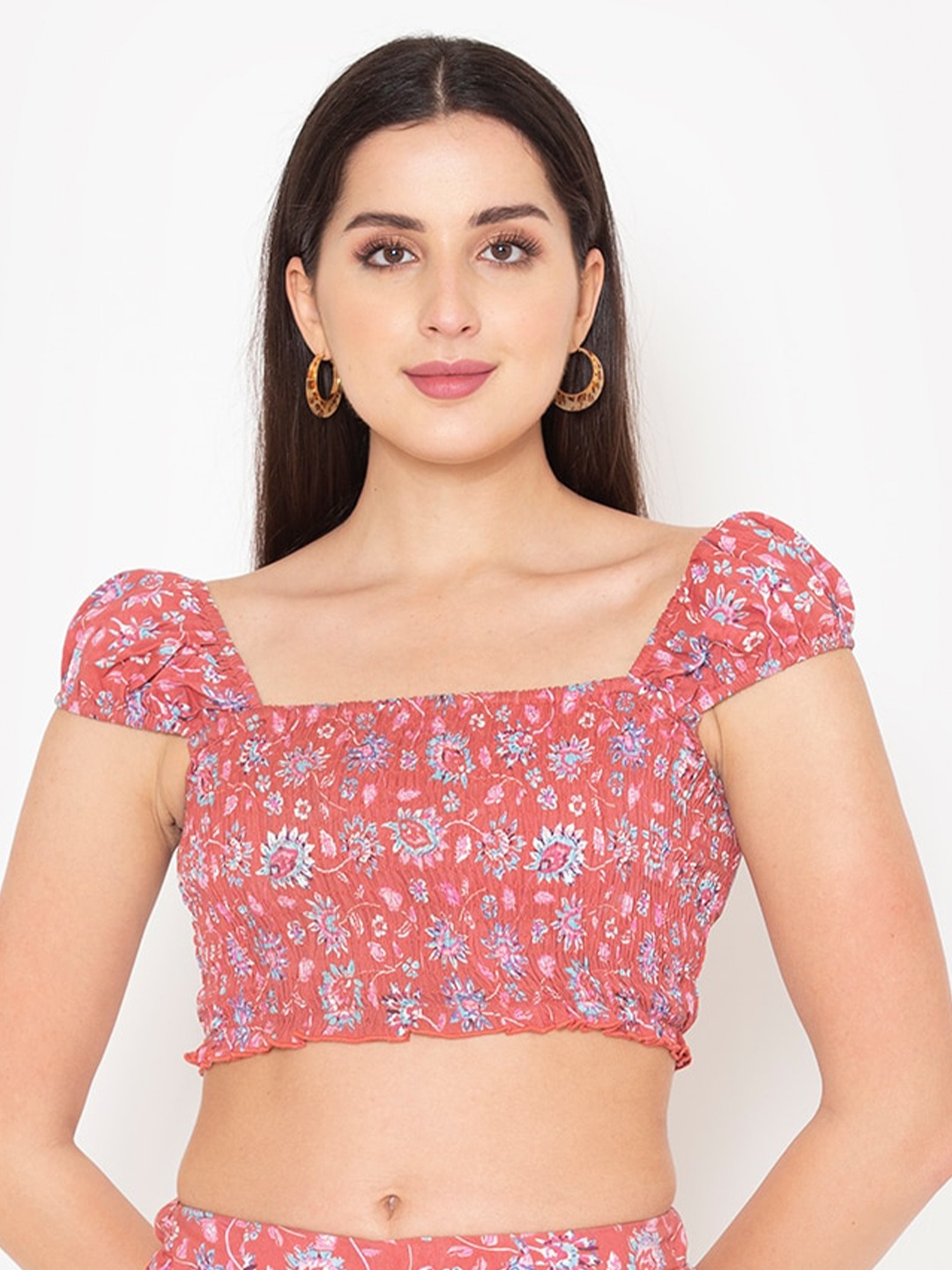 

Porsorte Women Red Floral Print Smocked Fitted Crop Top