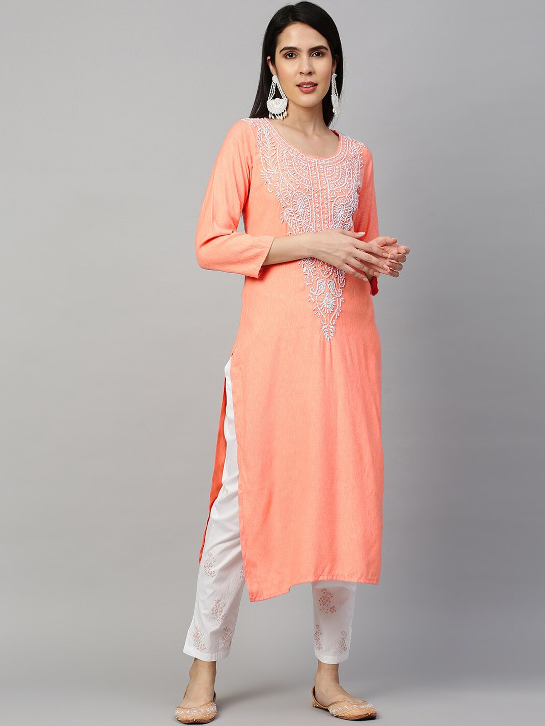 

FASHOR Women Peach-Coloured Floral Embroidered Thread Work Kurta with Trousers
