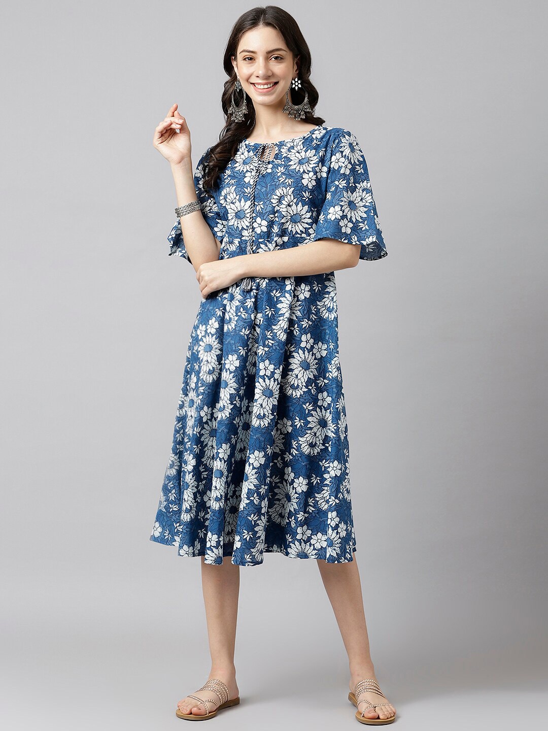 

DECKEDUP Women Blue Floral Cotton Midi Dress