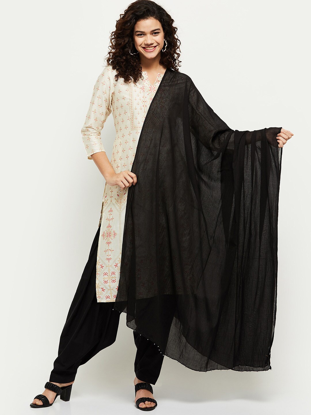 

max Black Pure Cotton Dupatta