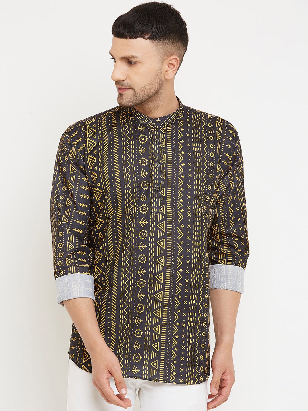 

Armaan Ethnic Men Black Geometric Indie Prints Cotton Kurta