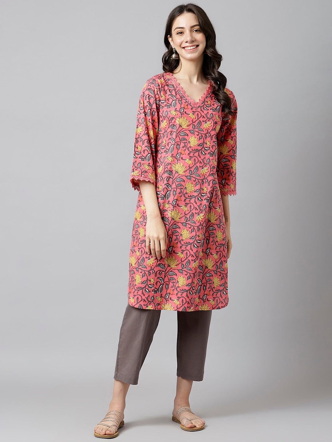 

DECKEDUP Women Magenta Floral Printed Thread Work Pure Cotton Kurta with Trousers