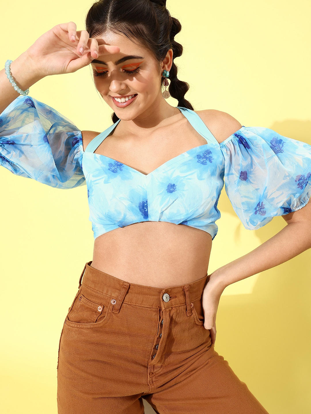 

KASSUALLY Blue Floral Print Halter Neck Smocked Crop Top