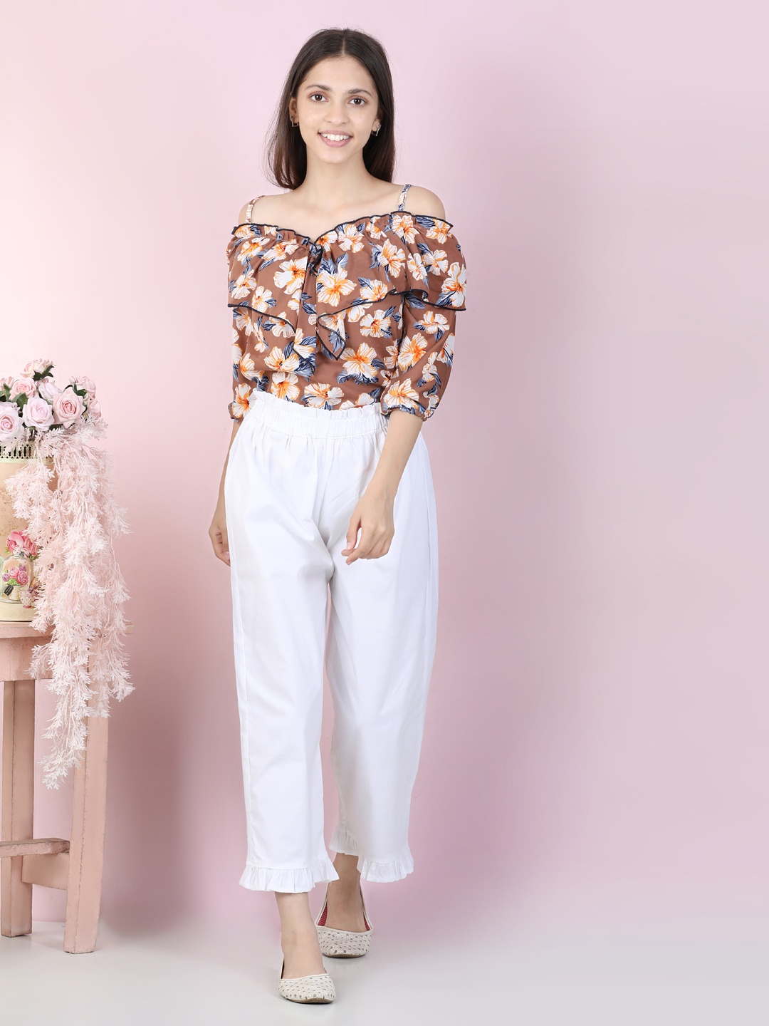 

Cutiekins Girls Brown & White Printed Clothing Set