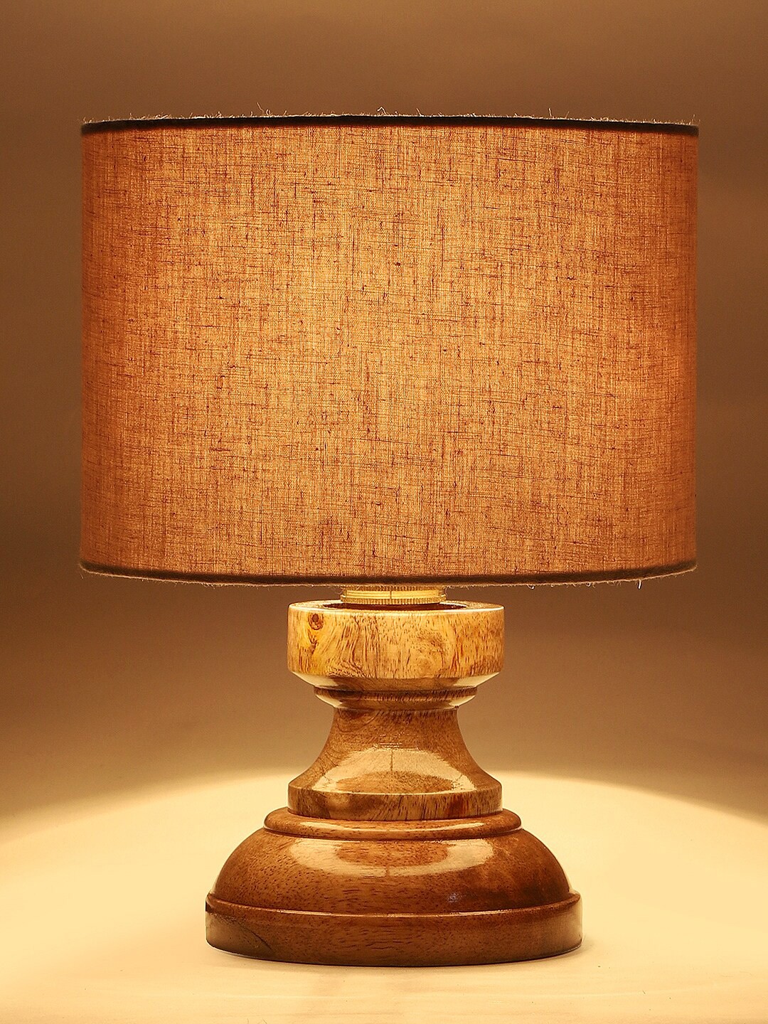 

Devansh Grey Traditional Table Lamp