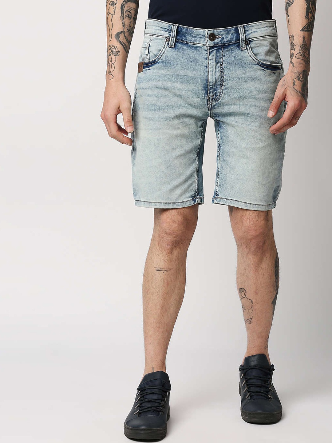 

Pepe Jeans Men Green Mid Rise Skinny Fit Denim Shorts