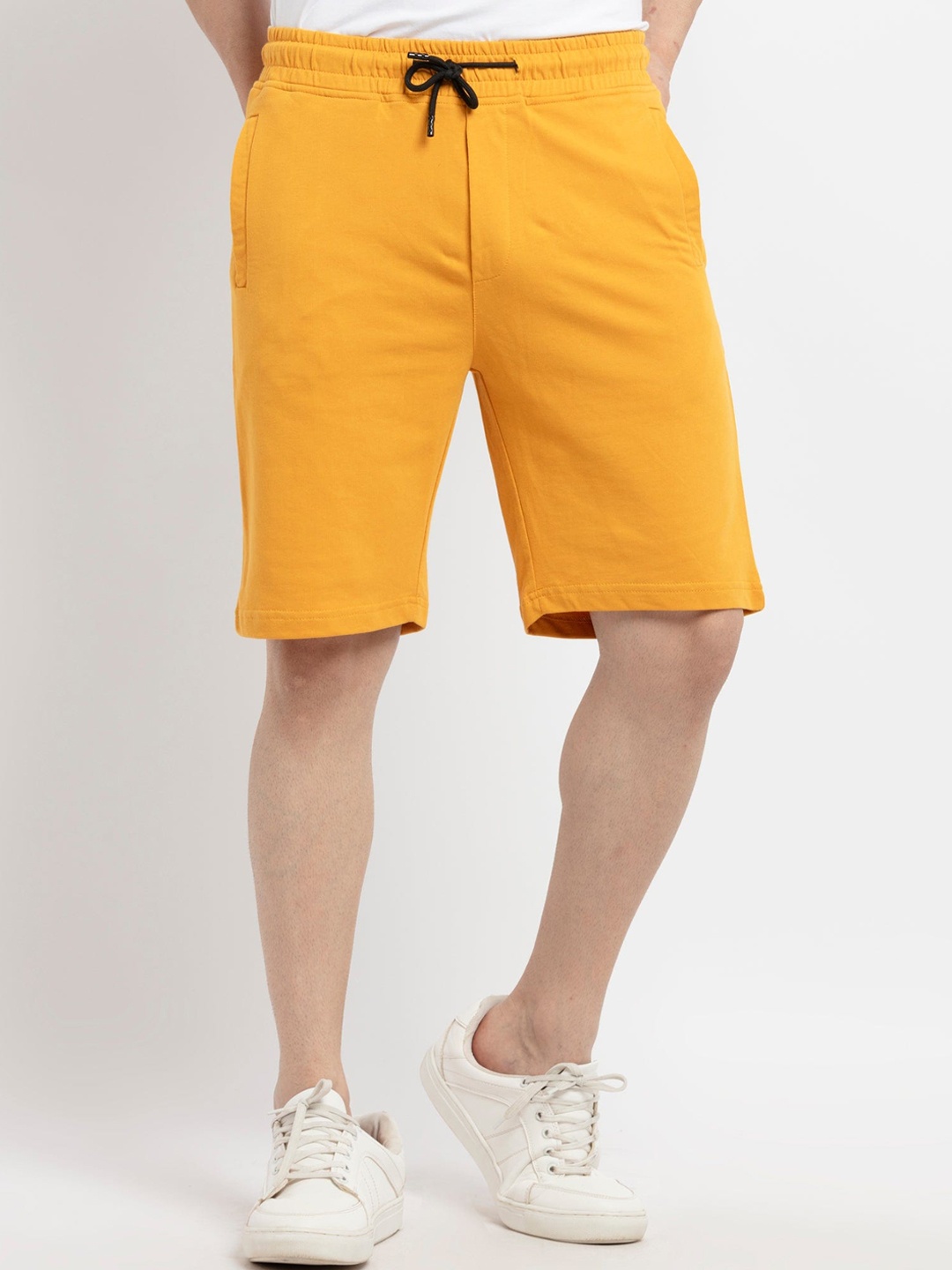 

Status Quo Men Mustard Regular Shorts