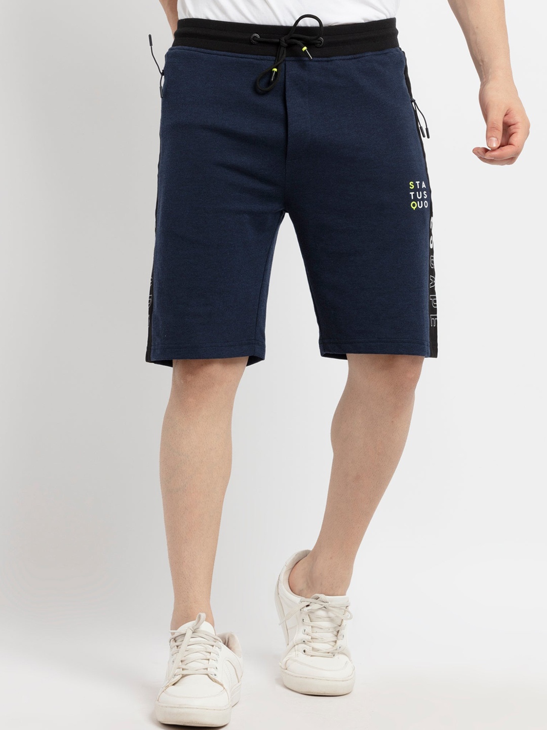 

Status Quo Men Blue Solid Mid Rise Regular Shorts