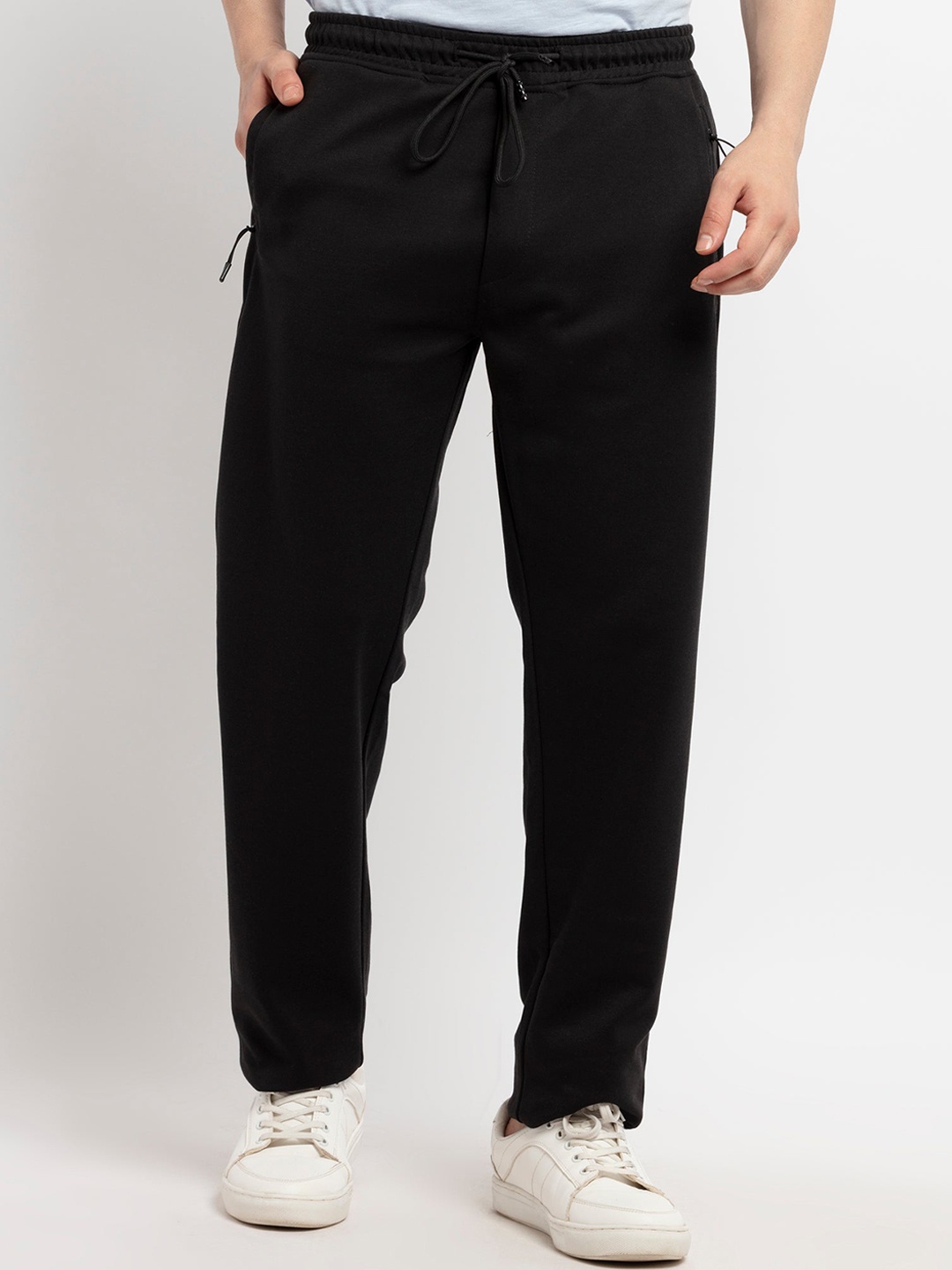 

Status Quo Men Black Solid Track Pants