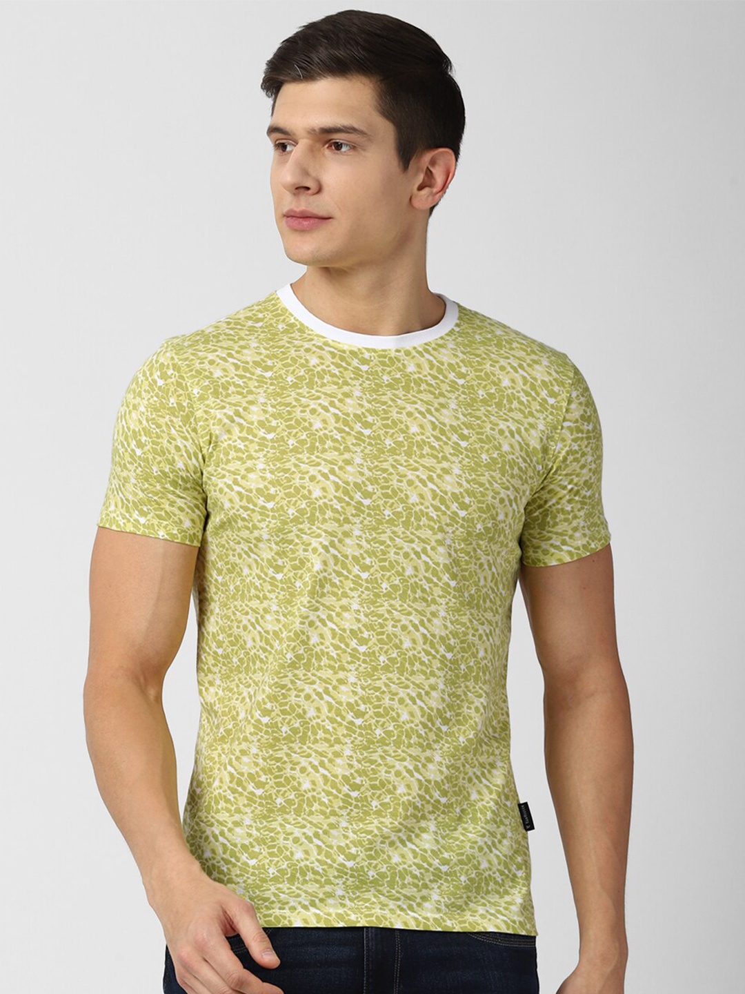 

V Dot Men Green Slim Fit Cotton T-shirt