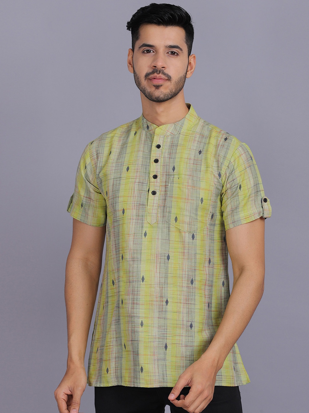 

Waahiba Men Green Cotton Handloom Kurta