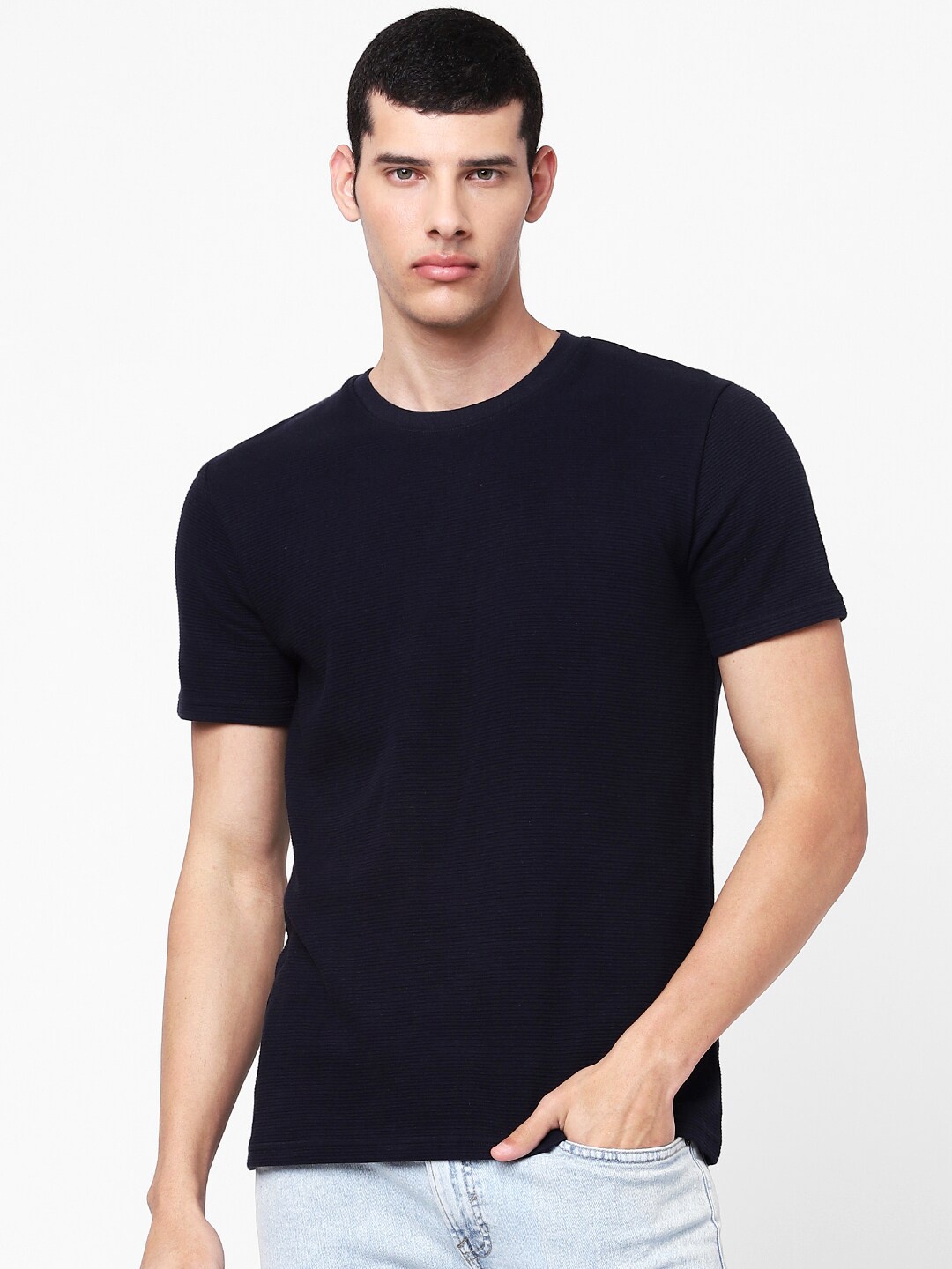 

Celio Men Navy Blue Regular Fit Cotton T-shirt