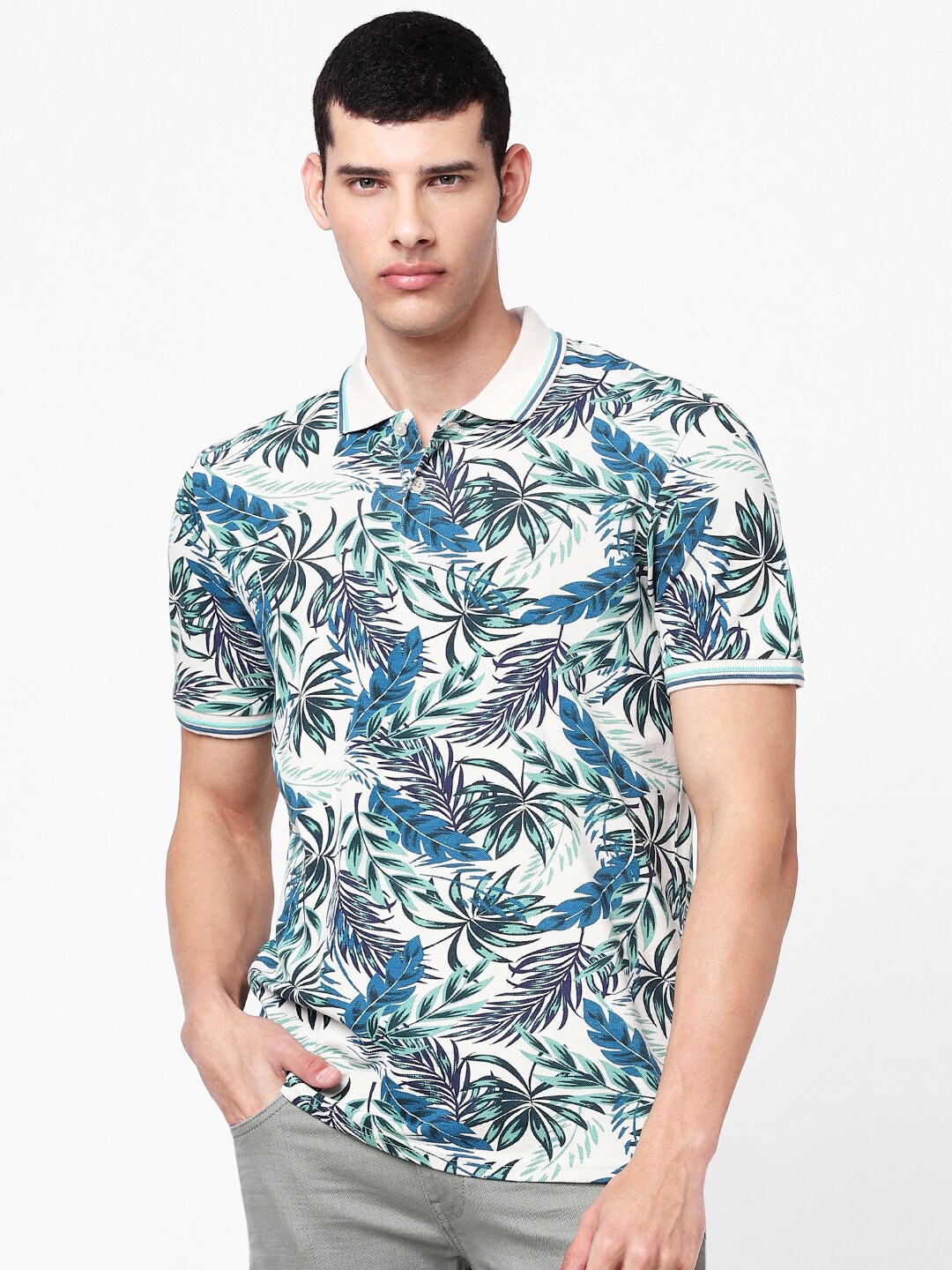 

Celio Men White & Blue Floral Printed Polo Collar Tropical T-shirt