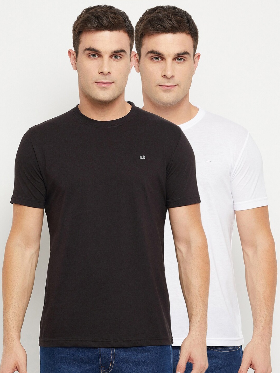 

Okane Men Black & White Set Of 2 T-shirt