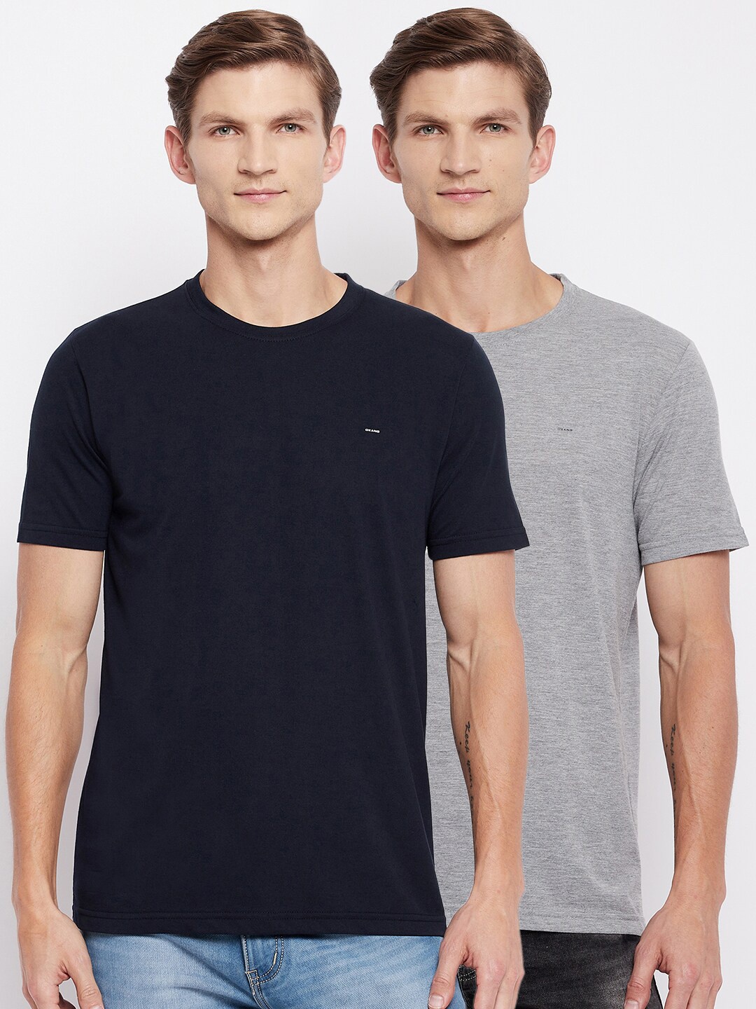 

Okane Men Grey & Navy Blue Set Of 2 T-shirt
