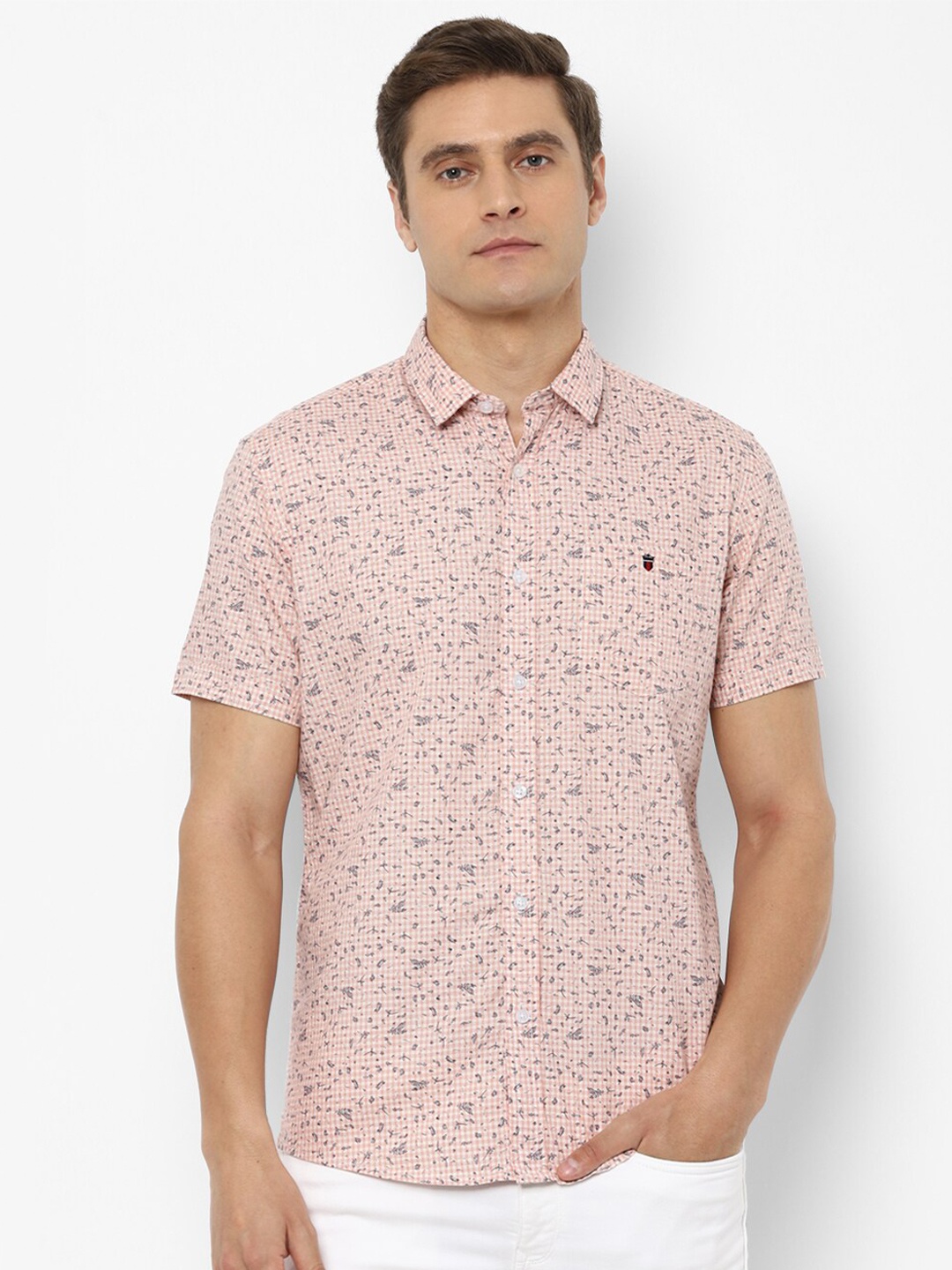 

Louis Philippe Jeans Men Peach-Coloured Slim Fit Floral Printed Casual Shirt