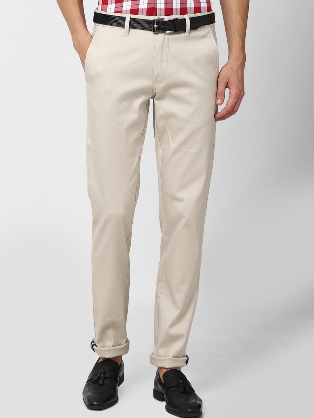 

Van Heusen Sport Men Beige Solid Mid Rise Slim Fit Trousers