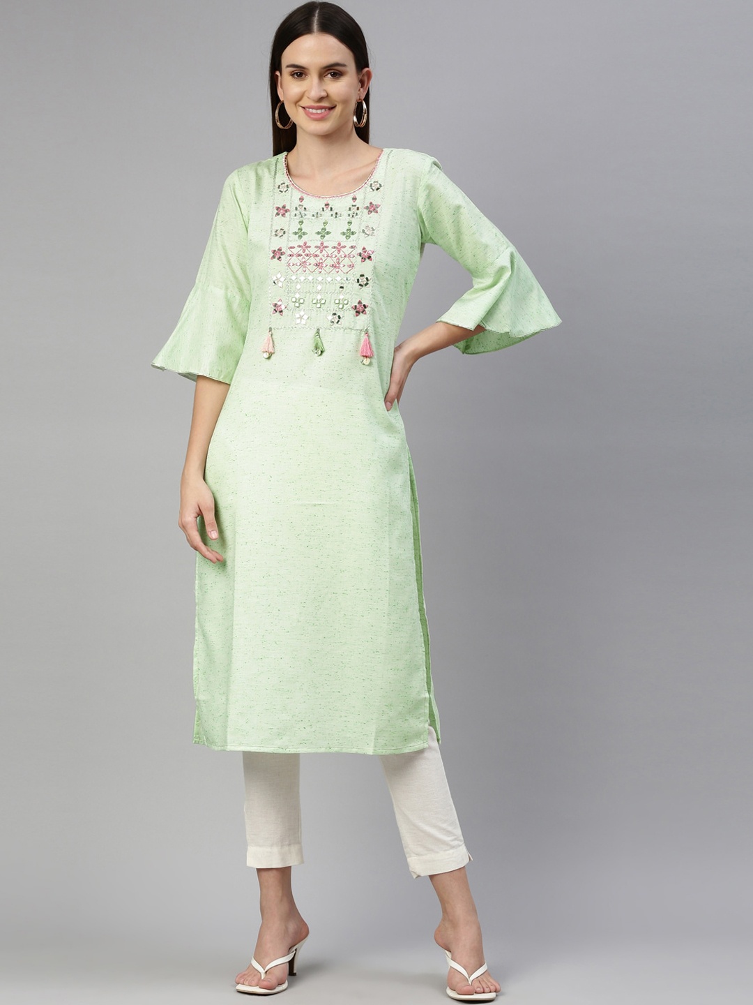 

Neerus Women Green Geometric Yoke Design Bell Sleeves Cotton Kurta