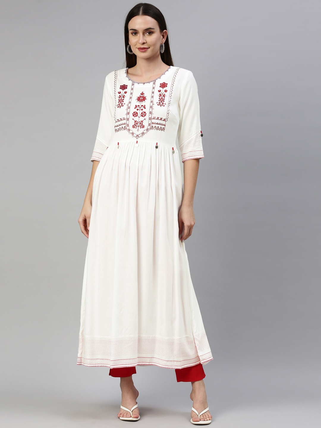 

Neerus Women Off White Floral Embroidered Anarkali