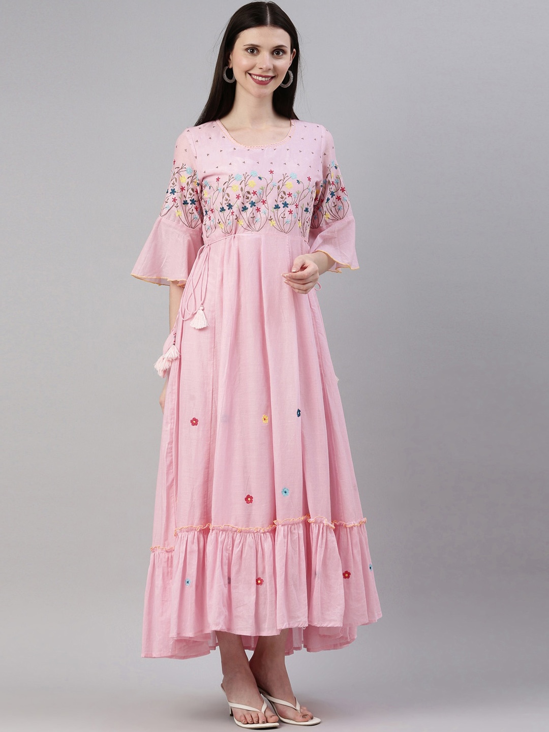 

Neerus Women Pink Yoke Design Flared Sleeves Thread Work Cotton Anarkali Kurta