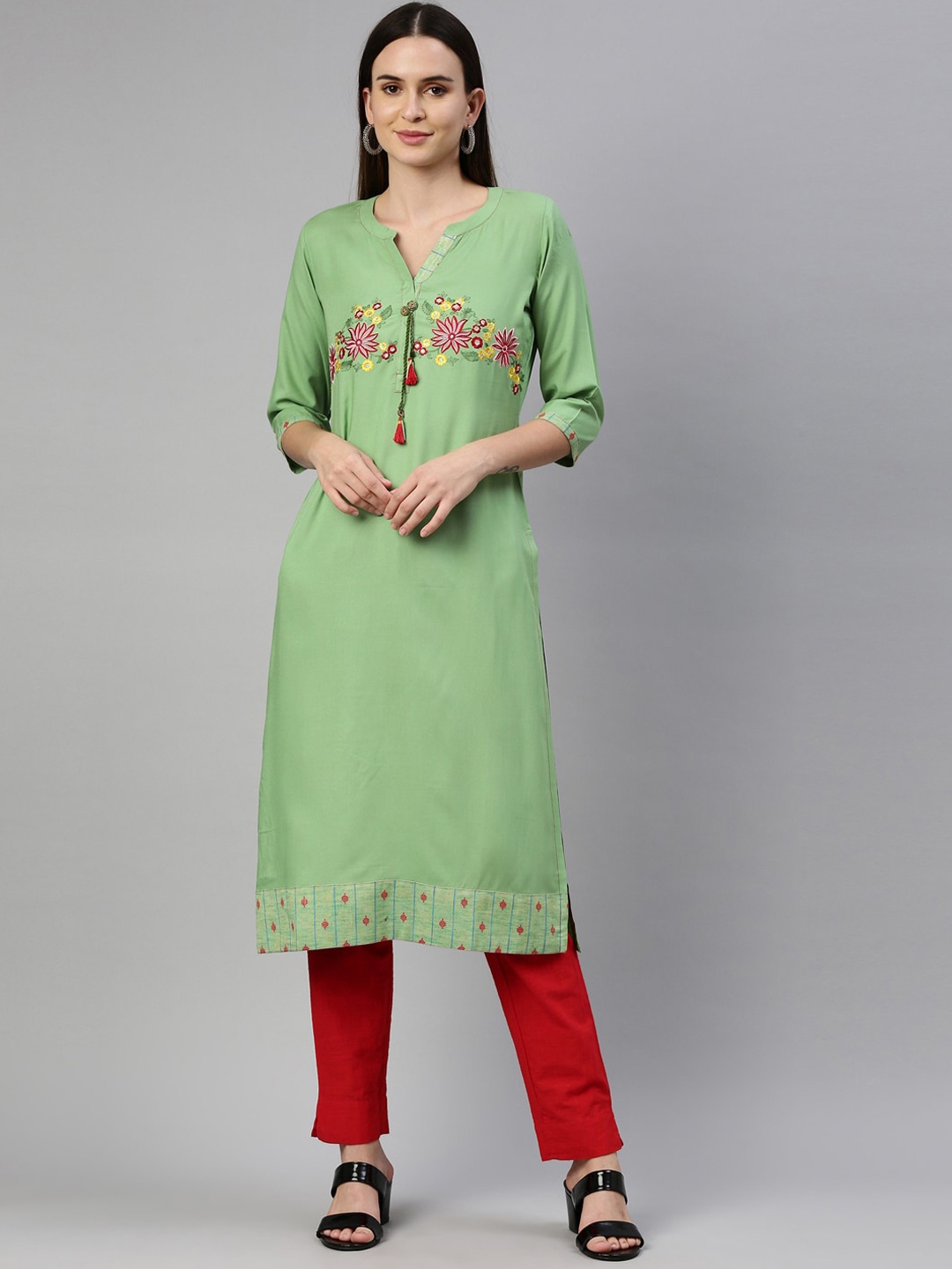 Neerus Women Green Floral Embroidered Thread Work Straight Kurta