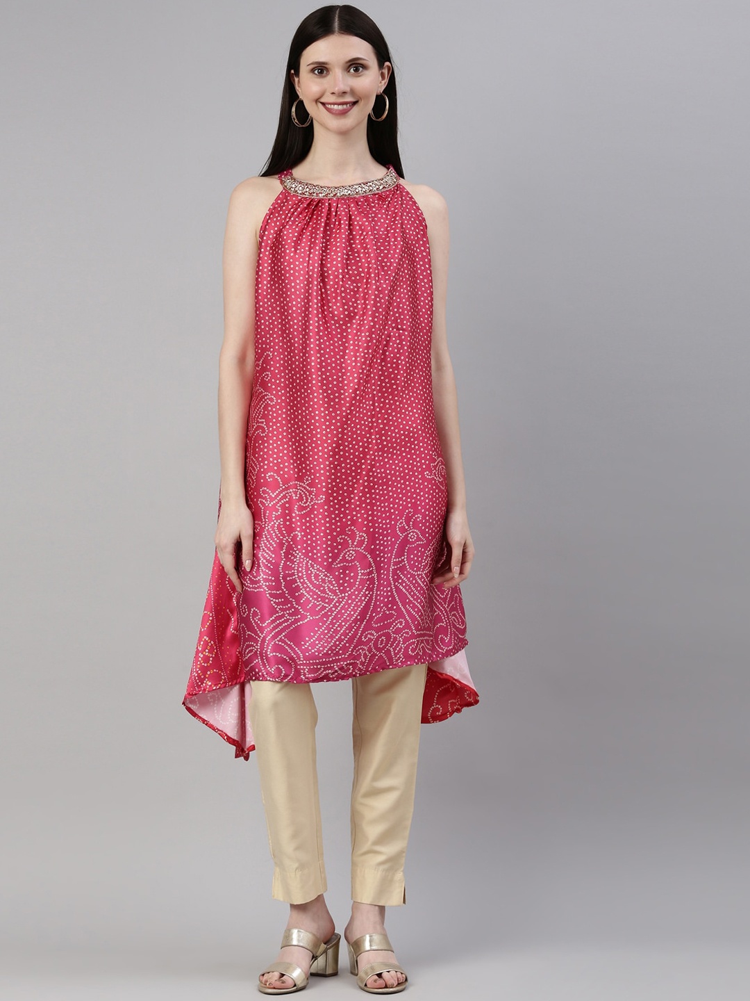 

Neerus Women Magenta Ethnic Motifs Printed Halter Neck Satin Kurta